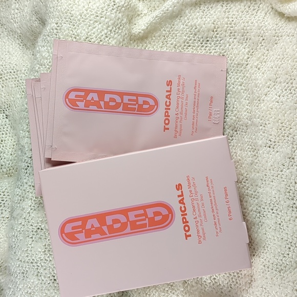 TOPICALS Other - TOPICALS Faded Under Eye Masks Brightening Eye Masks, Six pairs of eye masks